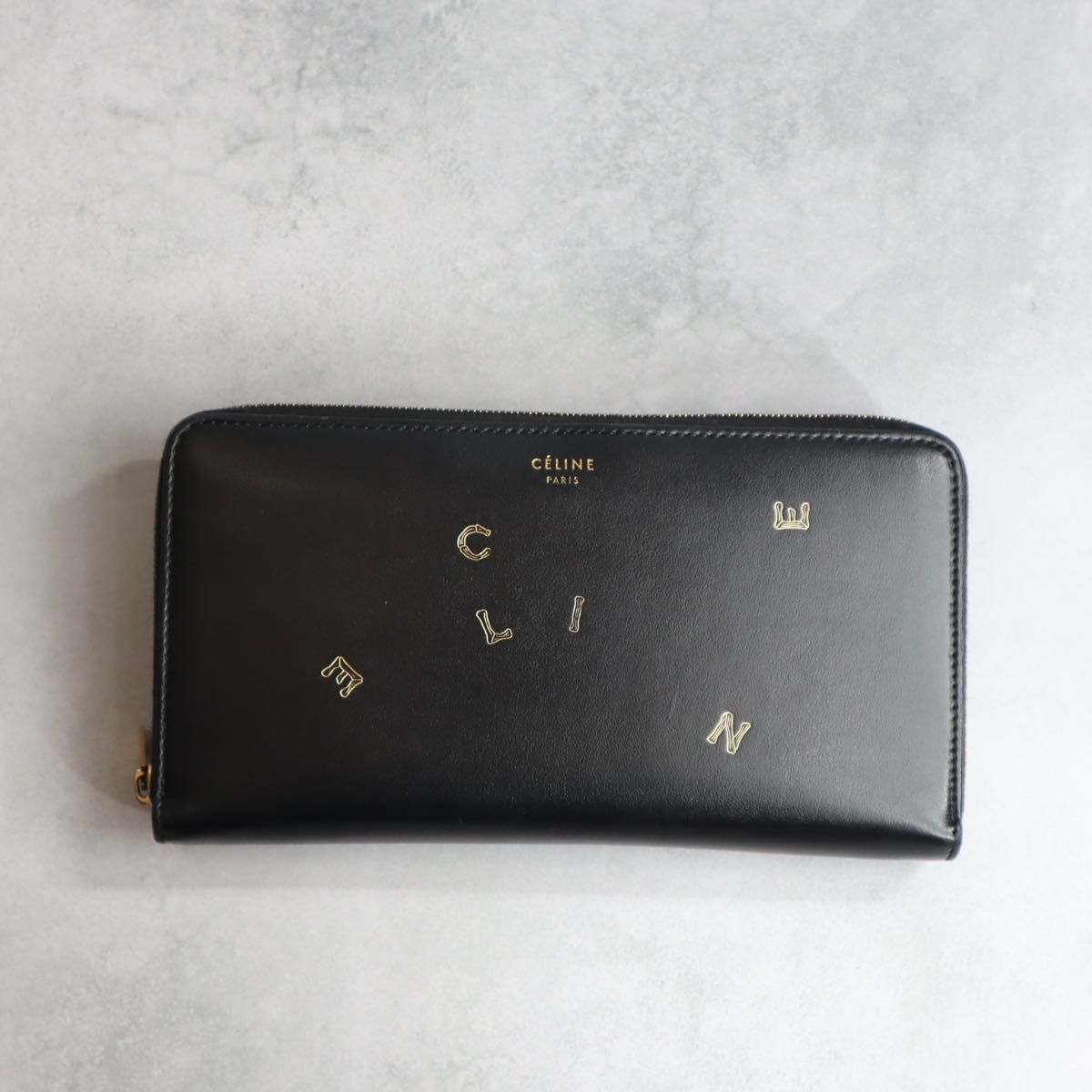 CELINE セリーヌ / アルファベットジップアラウンドウォレット