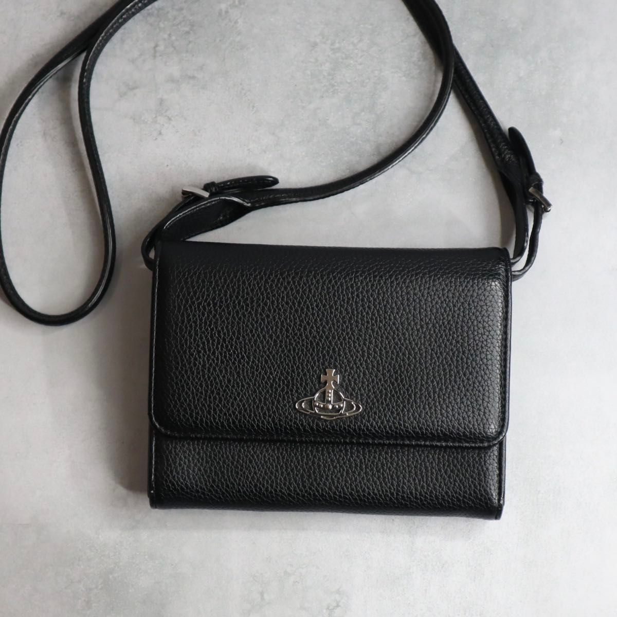 Vivienne Westwood ヴィヴィアンウエストウッド / ヴィーガンショルダーウォレット