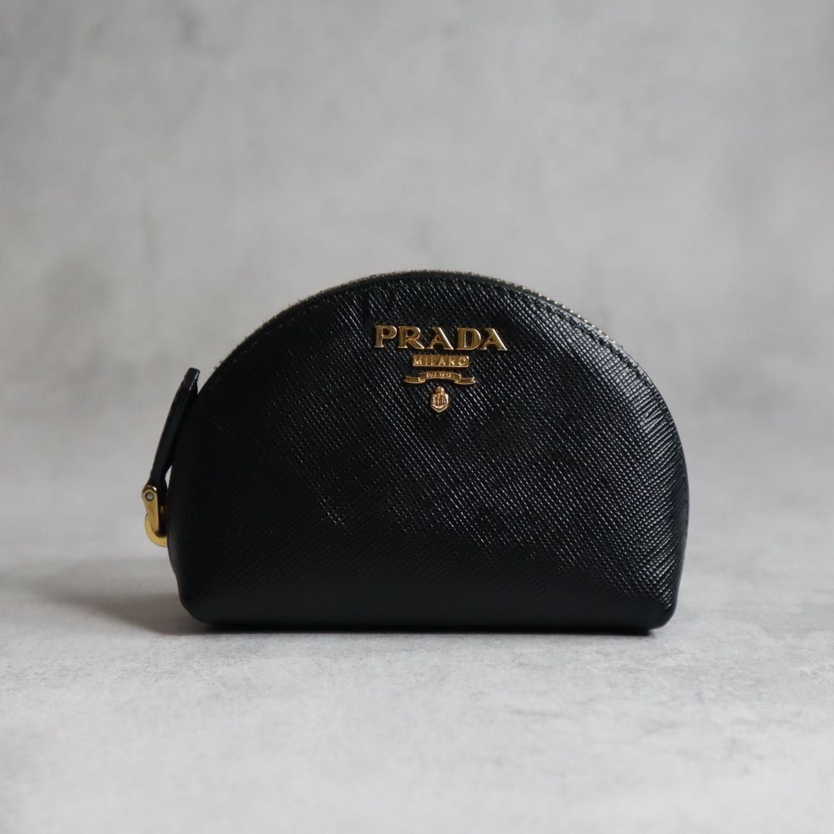 PRADA プラダ / ハーフムーンコインケース